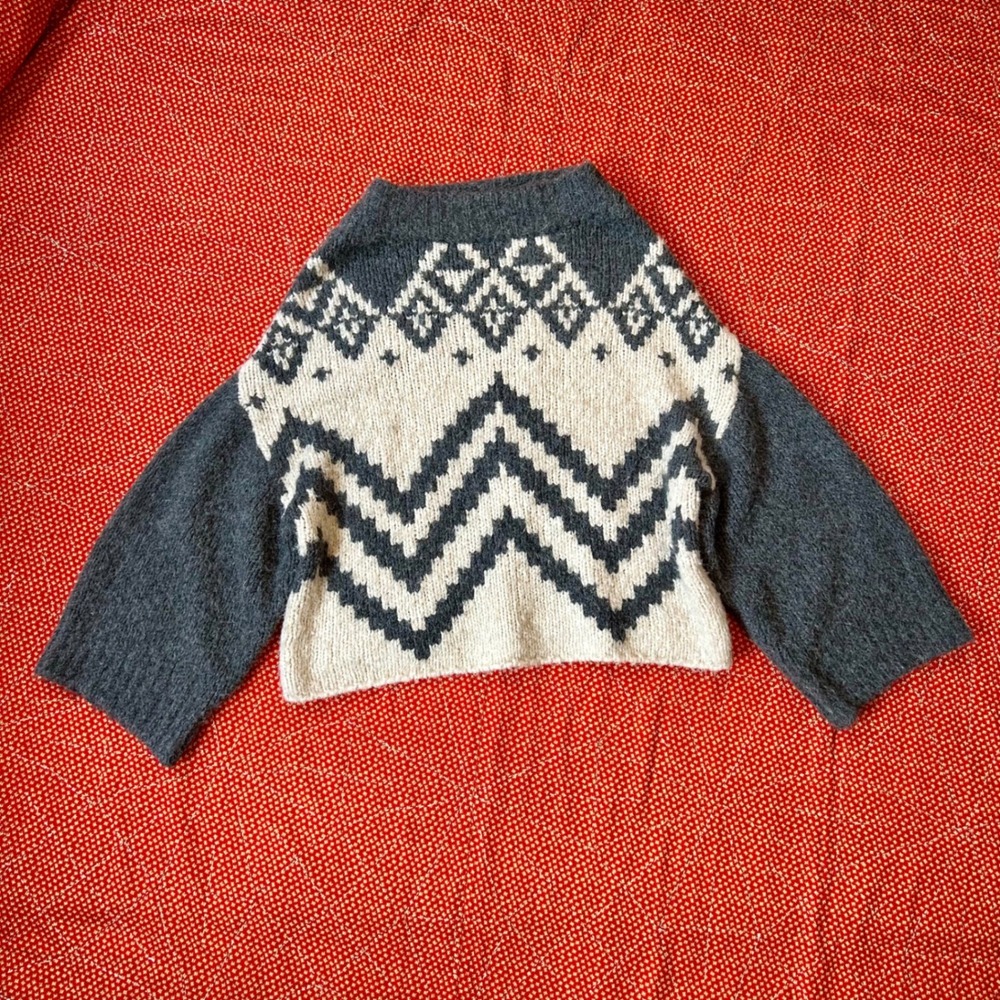 Free People ultra oversized Fair Isle Chevron Striped Sweater Grey Cream XS